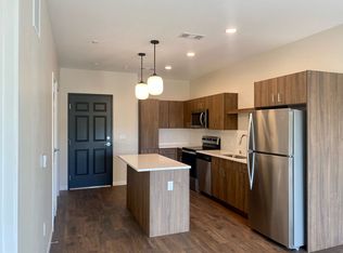 225 Main St #109, Menasha, WI 54952