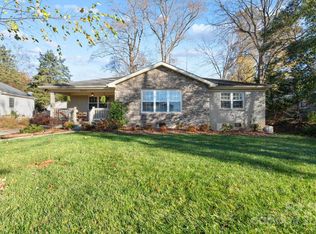 3239 Pinehurst Pl, Charlotte, NC 28209