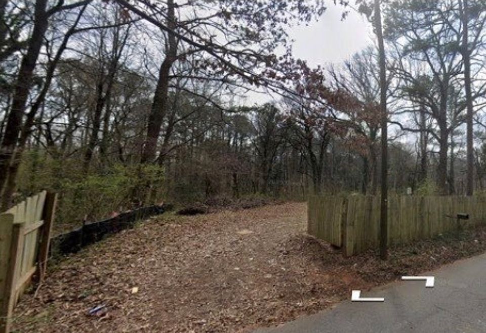 1st image of 185 Harper Rd SE