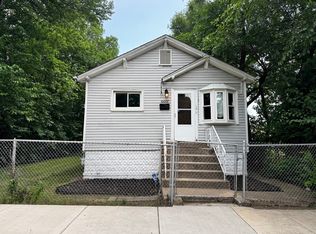 10007 S Hoxie Ave, Chicago, IL