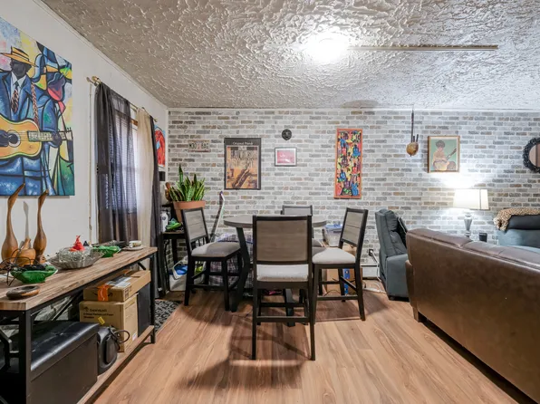 3617 Laconia Avenue image 30 of 46