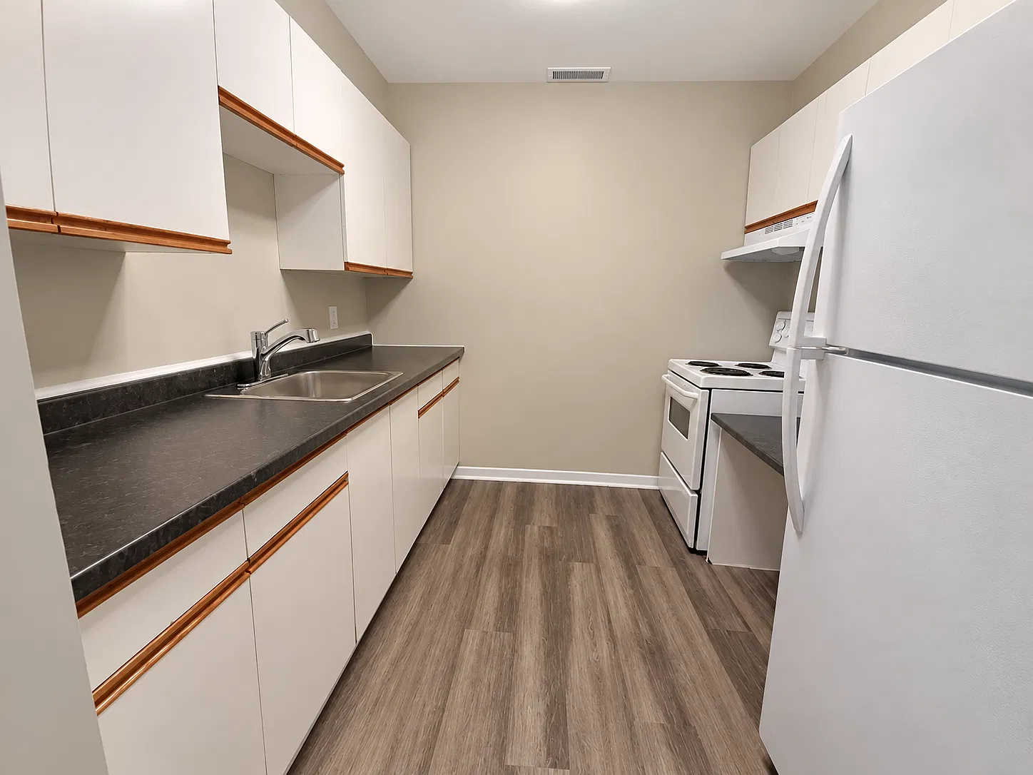 844 Princess Street — Photo 3