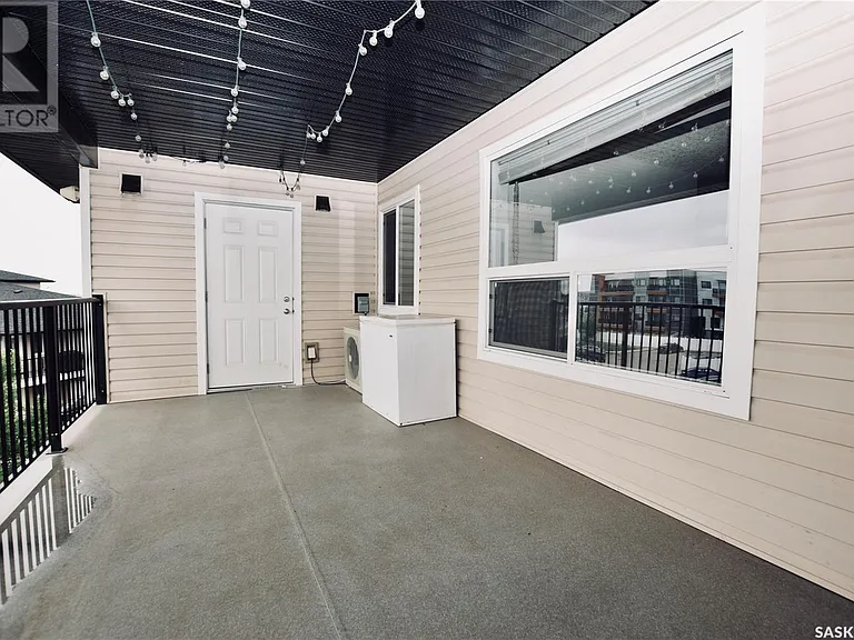 125 Willis Cres — Photo 17