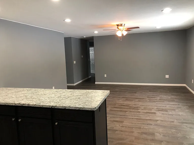 2100 Shortess Dr — Photo 3