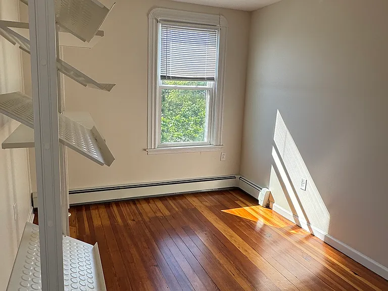24 Potter St #3 — Photo 10