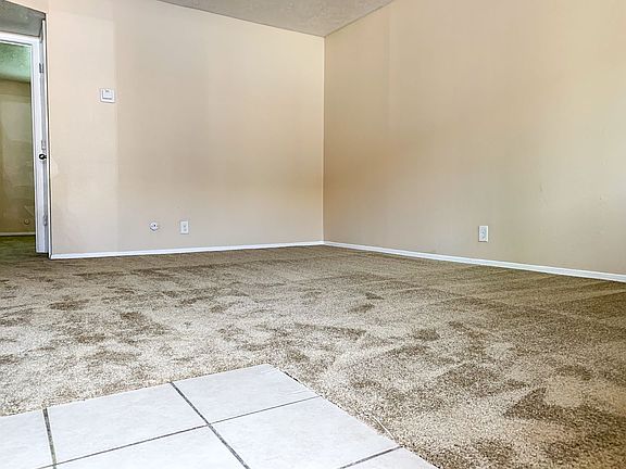 3rd image of 1705 & 1709 Girard Blvd SE #1709-5