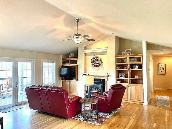 4th image of 6900 Merion Ct