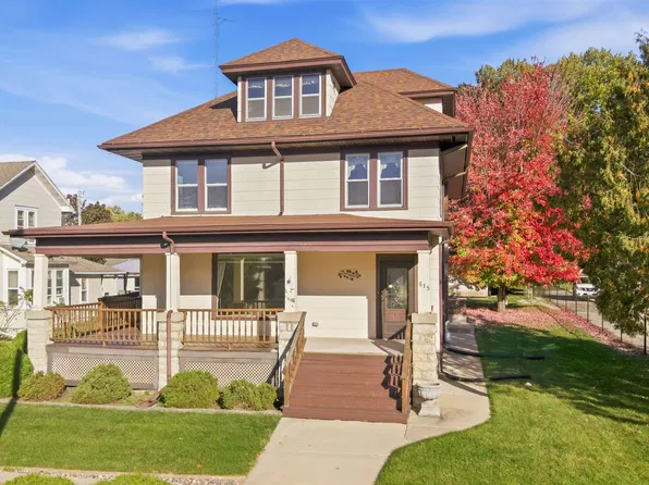 615 N Center St, Beaver Dam, WI 53916