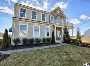 300 Forgedale Dr, Carlisle, PA 17015