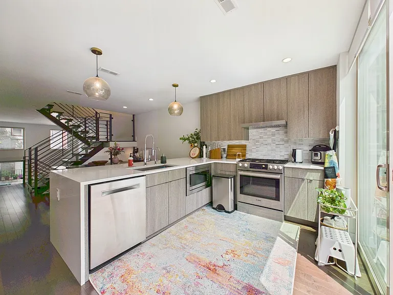 1335 S Garnet St — Photo 27