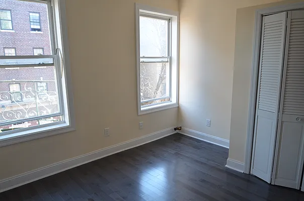 Rented by CITY SKYLINE REALTY INC | media 7