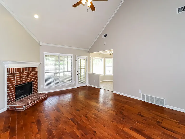 383 N Ericson Rd — Photo 6