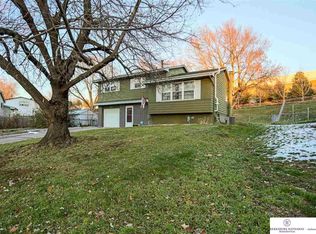 6423 N 75th St, Omaha, NE 68134