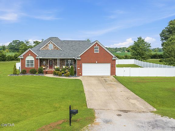 3rd image of 11 Creekside Rd