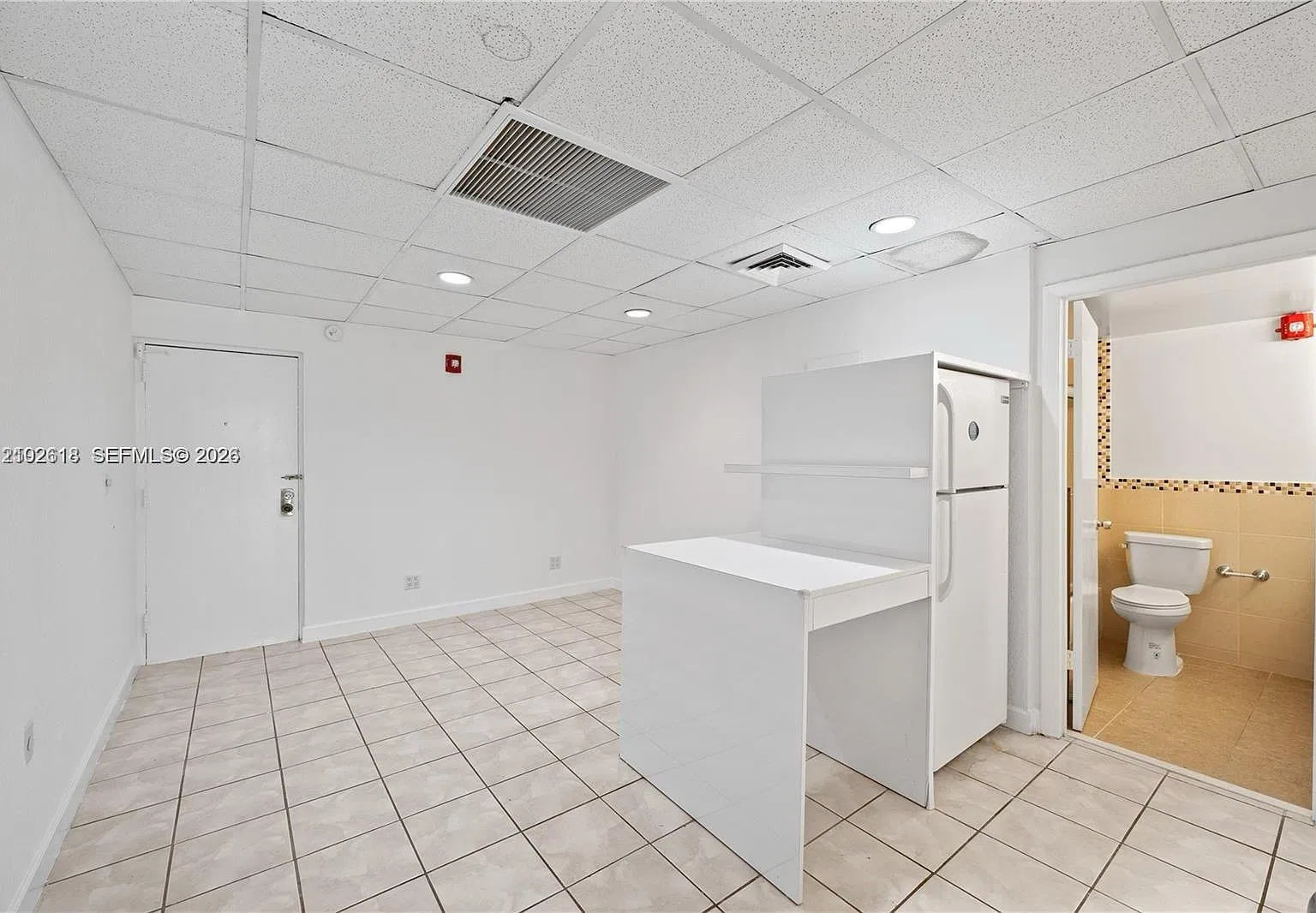 Jockey Club Condo — Photo 4