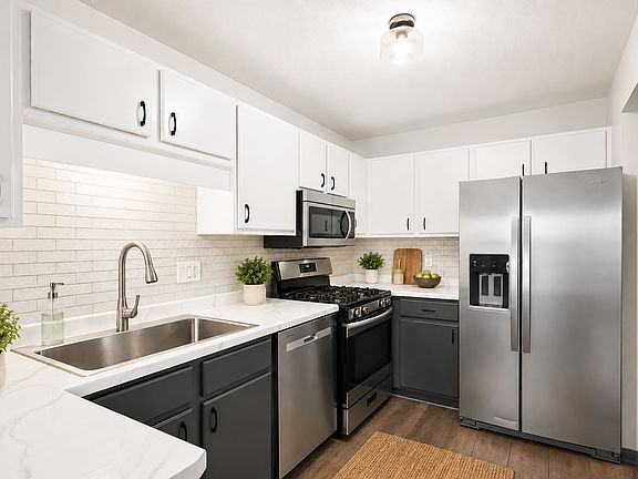 2nd image of 7621 Zinnia Way N