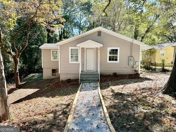 55 Bay St NE, Fairburn, GA 30213