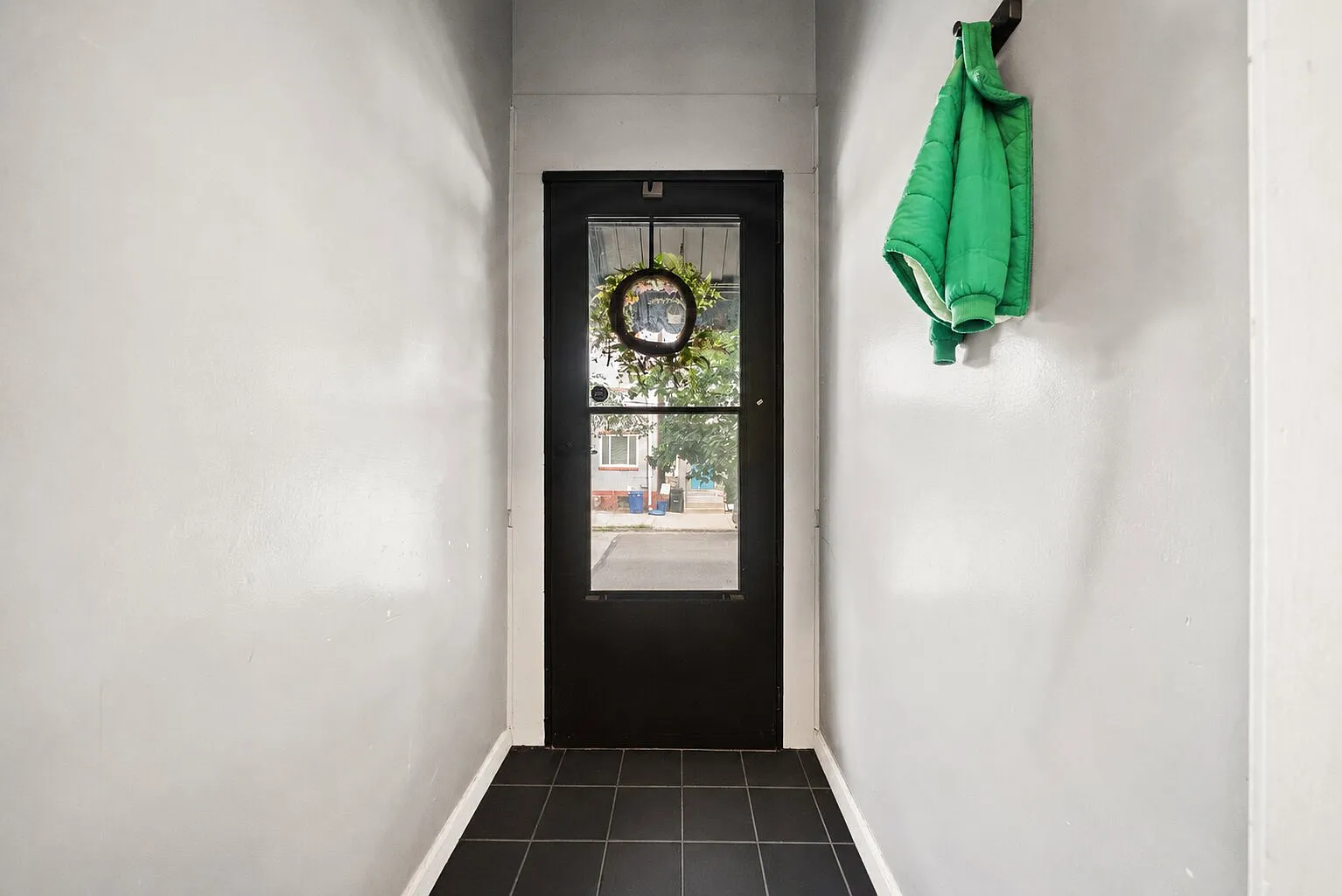 4 bed, 2130 sqft, $3,500 — Photo 1