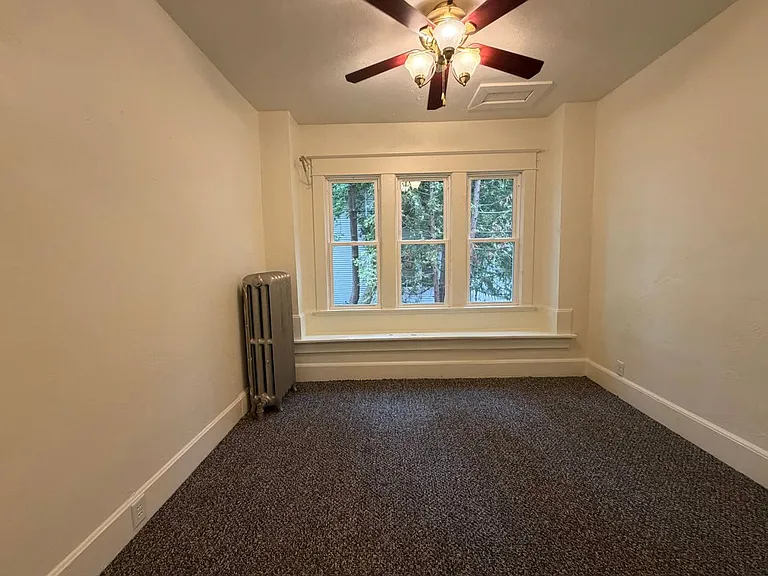 525 S Quincy St — Photo 10