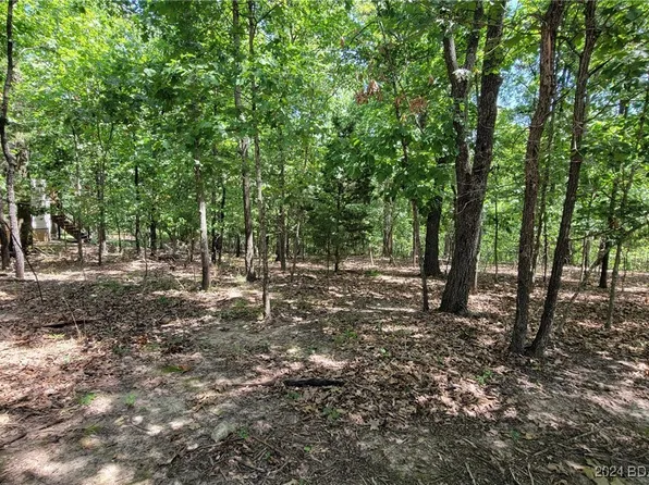 1178 Apache Rd #1179, Lake Ozark, MO 65049