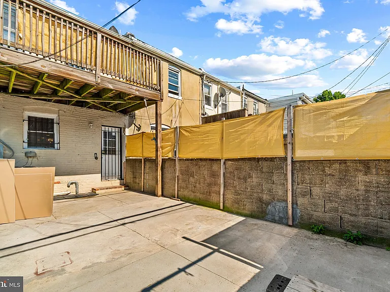 514 N Milton Ave — Photo 38