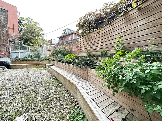 Rented by Bruma Realty LLC | media 22