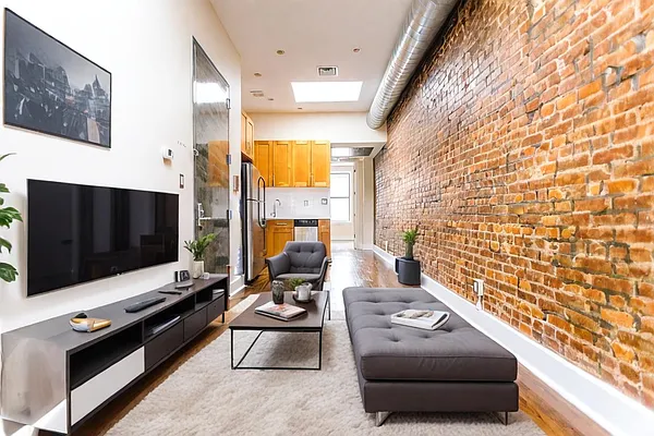 Rented by MySpaceNYC | media 2