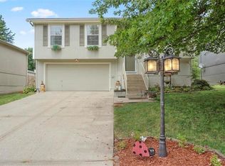 108 NW 111th Ter, Kansas City, MO 64155