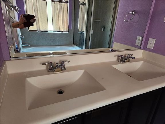 5th image of 5800 Japonica St