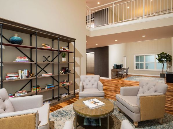 1000 Hudson Sq #2411