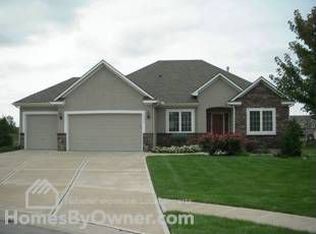 1312 Hearne Cir, Raymore, MO 64083