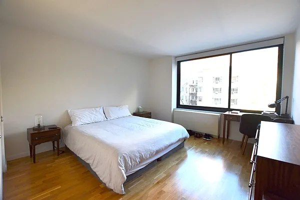 Rented by Bold New York | media 64