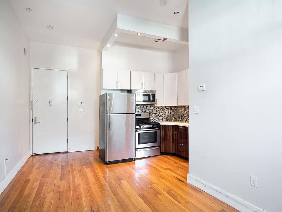 1st image of 164 Throop Ave APT 1