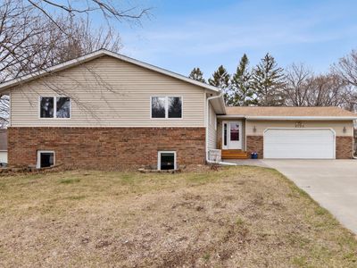 8285 Cleadis Ave, Inver Grove Heights, MN, 55076