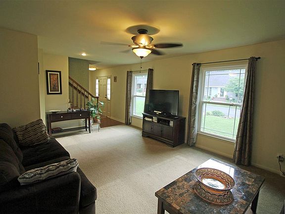 5th image of 103 Campbell Ct
