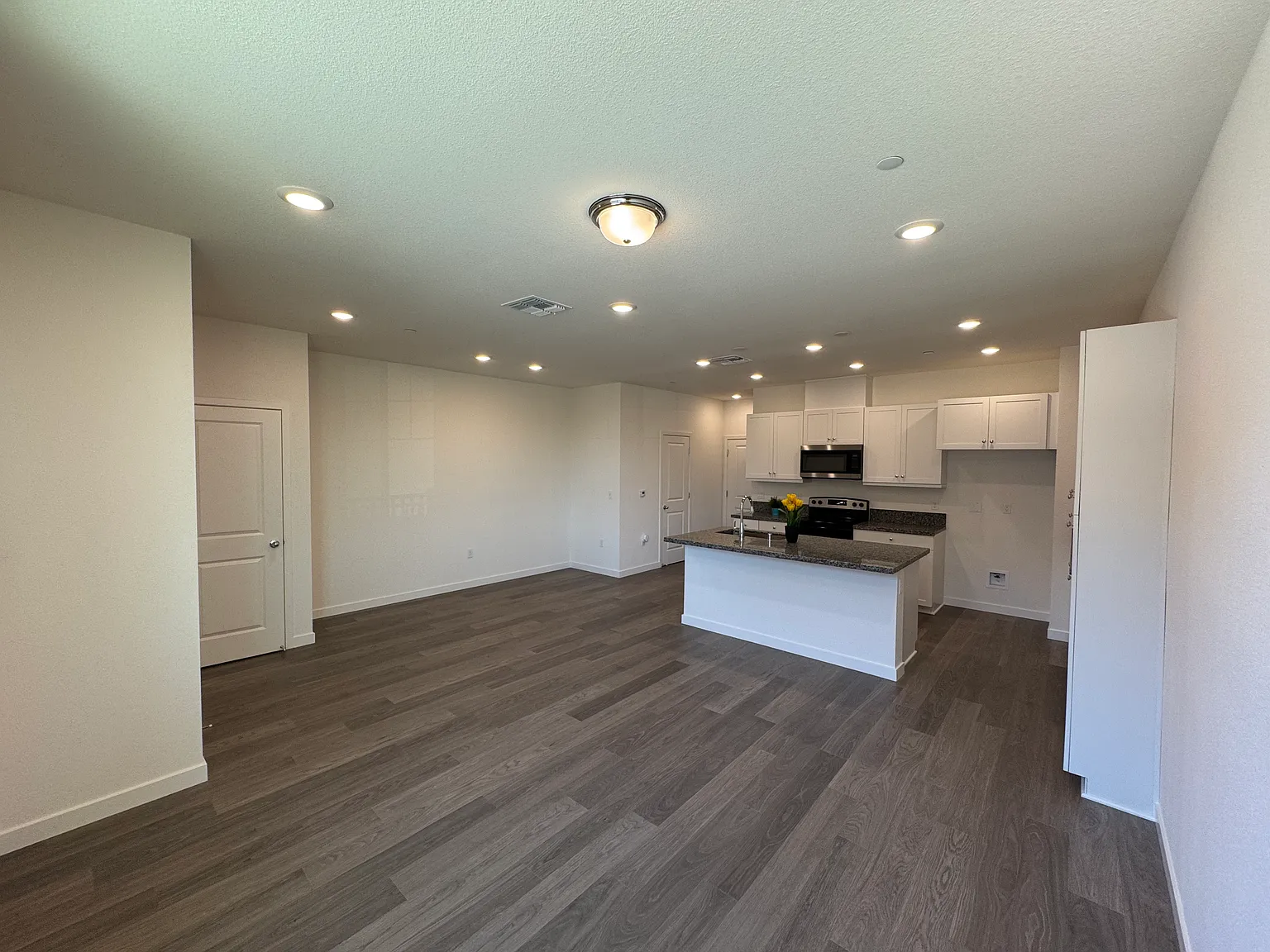 1712 Perfect Day Pl — Photo 4