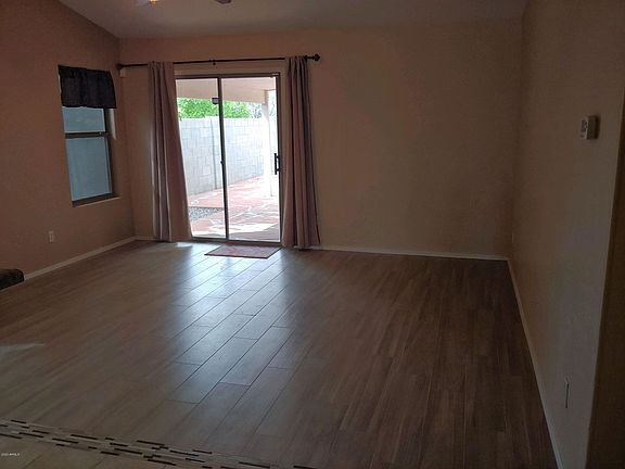 5th image of 10806 W Virginia Ave