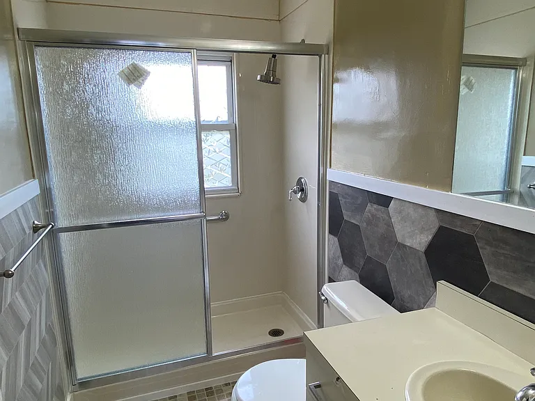 72 Berry St #2 — Photo 11