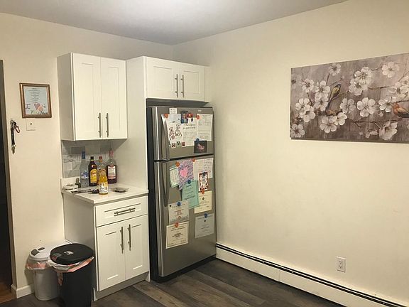 3rd image of 27 Lambert Ave