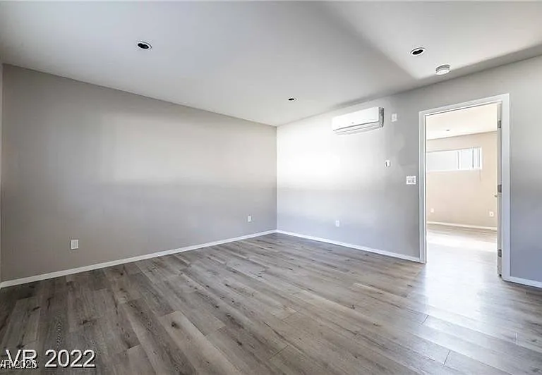 2201 Fairfield Ave #17 — Photo 5