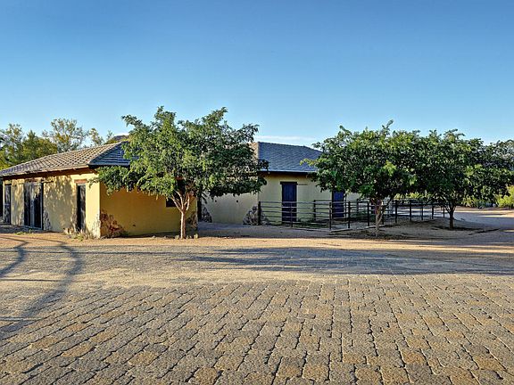 4th image of 6112 N Nauni Valley Dr #8
