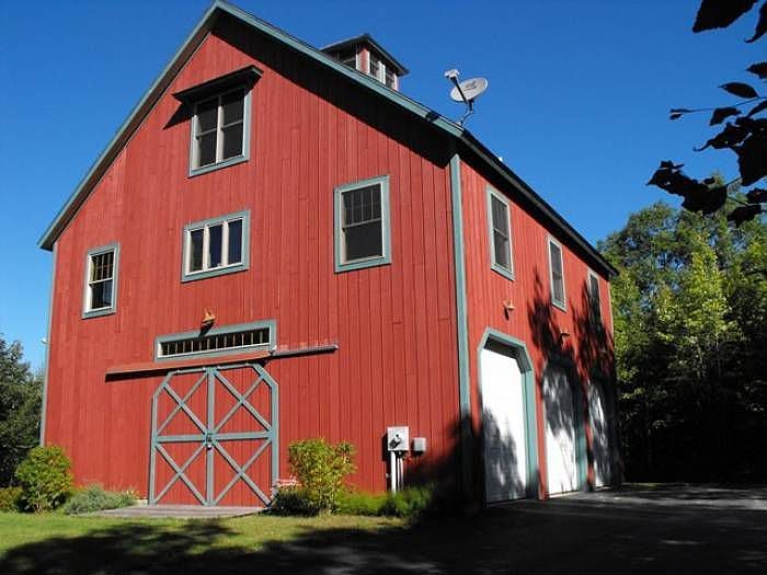 Carriage House 1