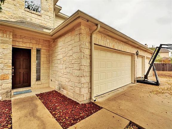 4th image of 1111 Barclay Dr