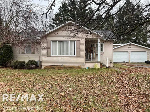 802 N Cass Ave, Vassar, MI 48768