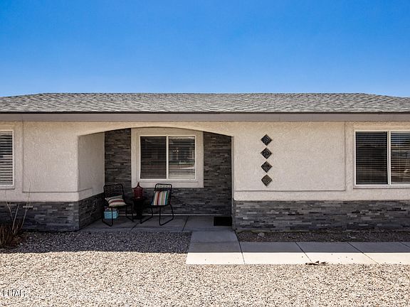 3rd image of 485 Highland Dr
