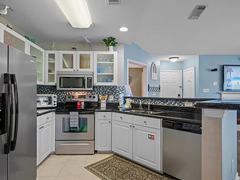 Full Stocked Kitchen