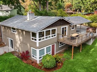 11135 107th Ave SW, Vashon, WA 98070