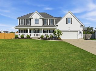 135 Independence Ln, Grand Island, NY 14072