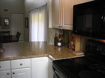 1st image of 3041 NE 13th Ave