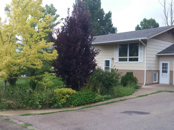 7 Lourie Ln, Spearfish, SD 57783